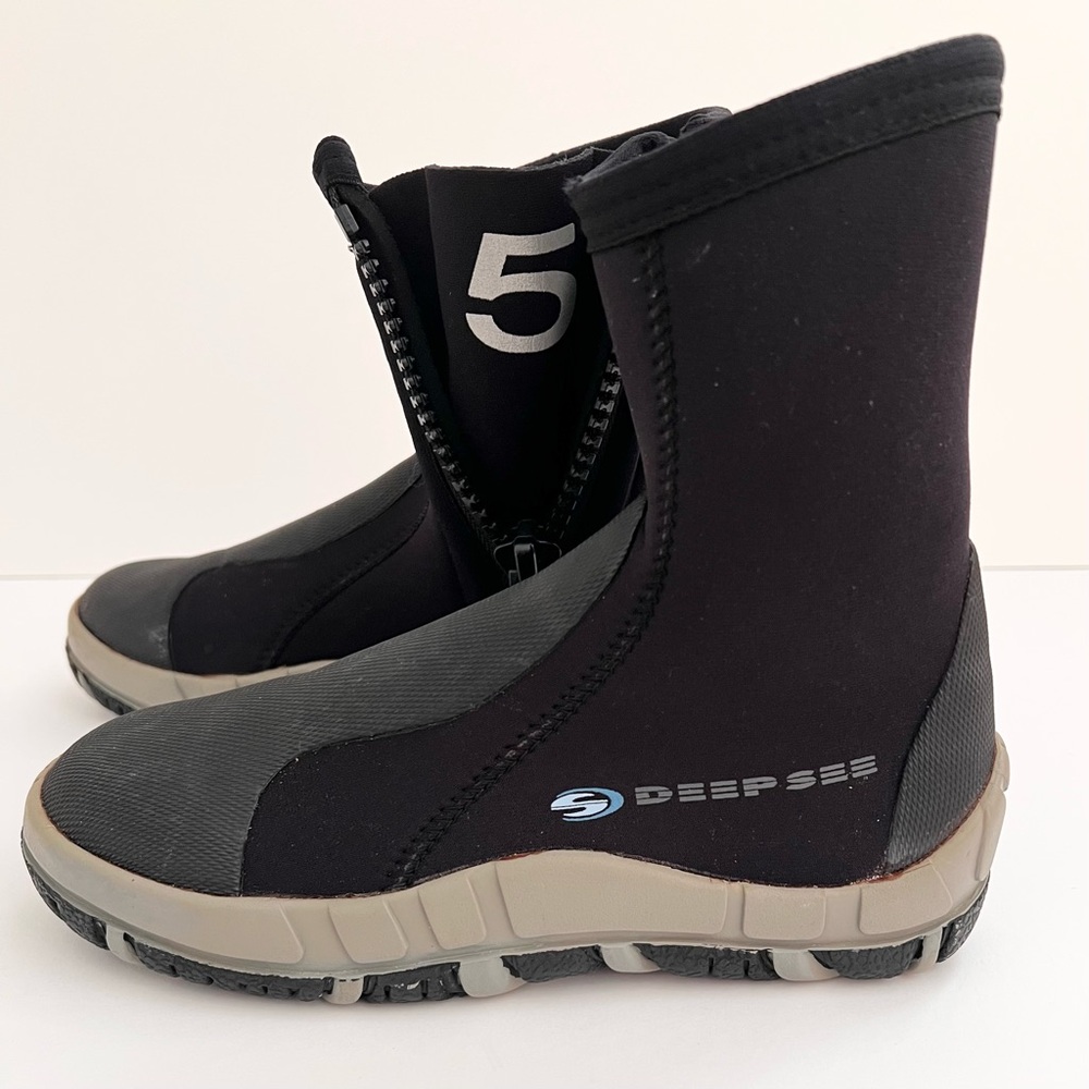 Deep See Dive Boots View 2